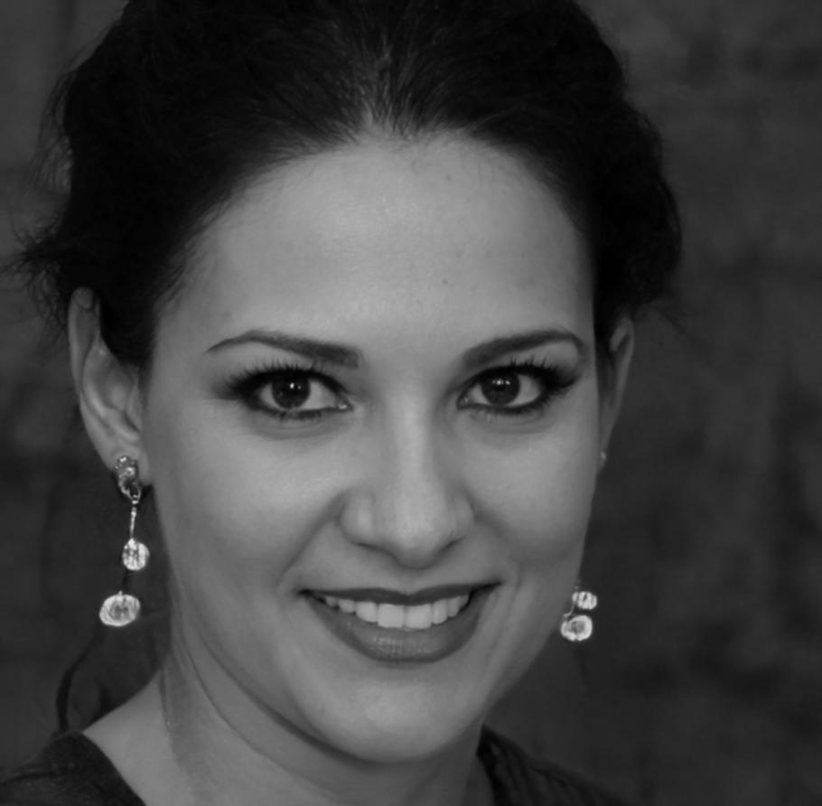 Retrato profesional de Oksana participante del programa